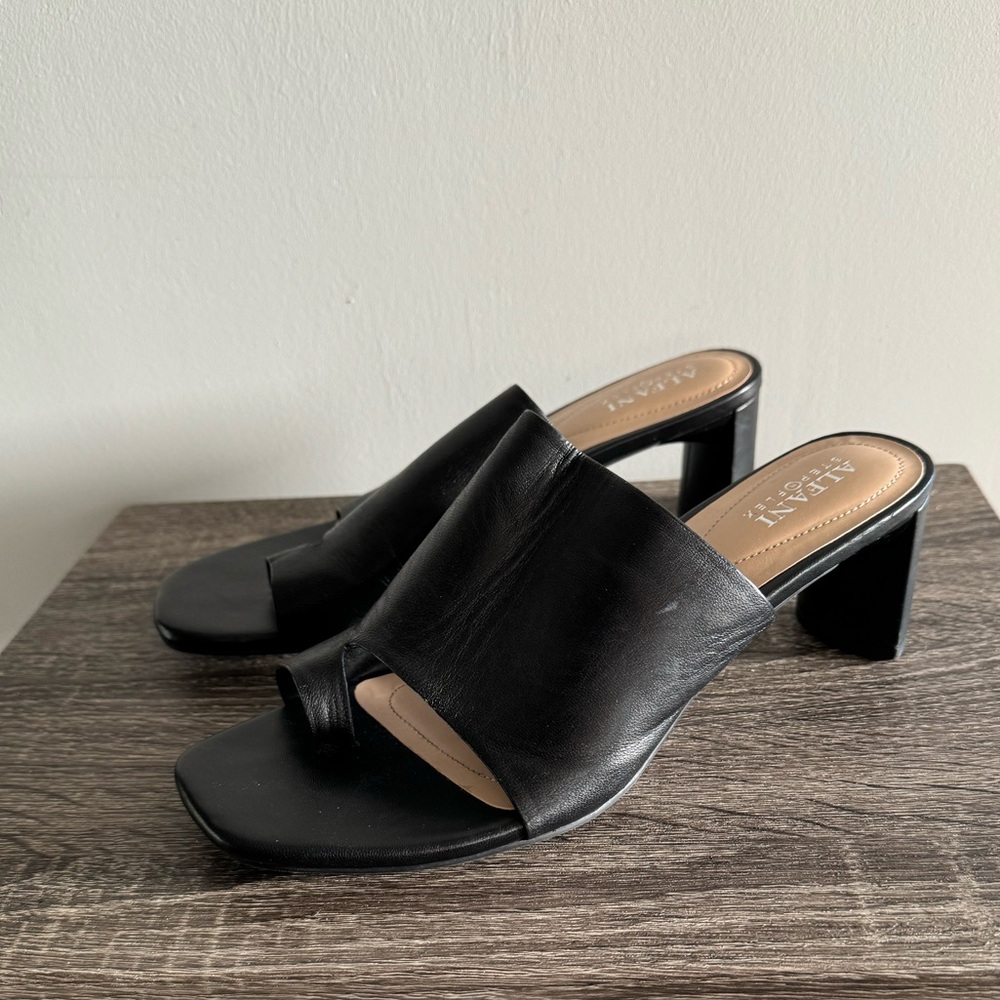 ALFANI Step N Flex Shoes. Women’s Size 9.